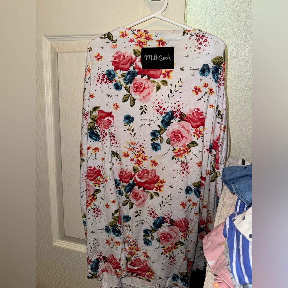 Milk Snob nursing cover/car seat cover.